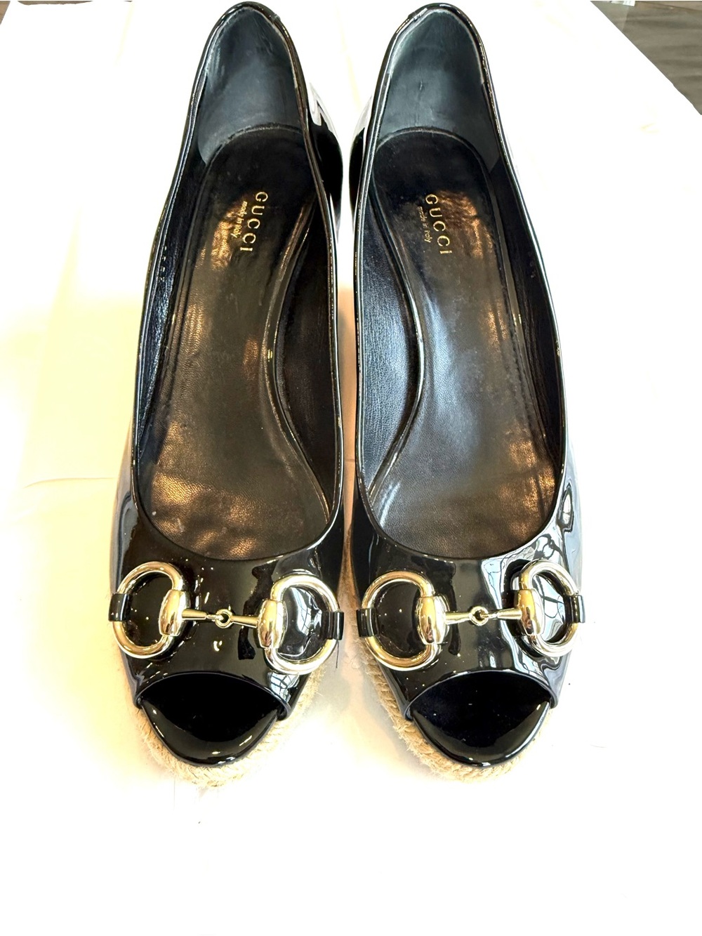 Gucci Black Patent Leather Peep-Toe Flats with Gold Horsebit size 38 - Picture 1 of 5